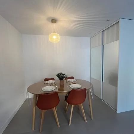 Magnifique 3 Pieces Climatise Apartment *